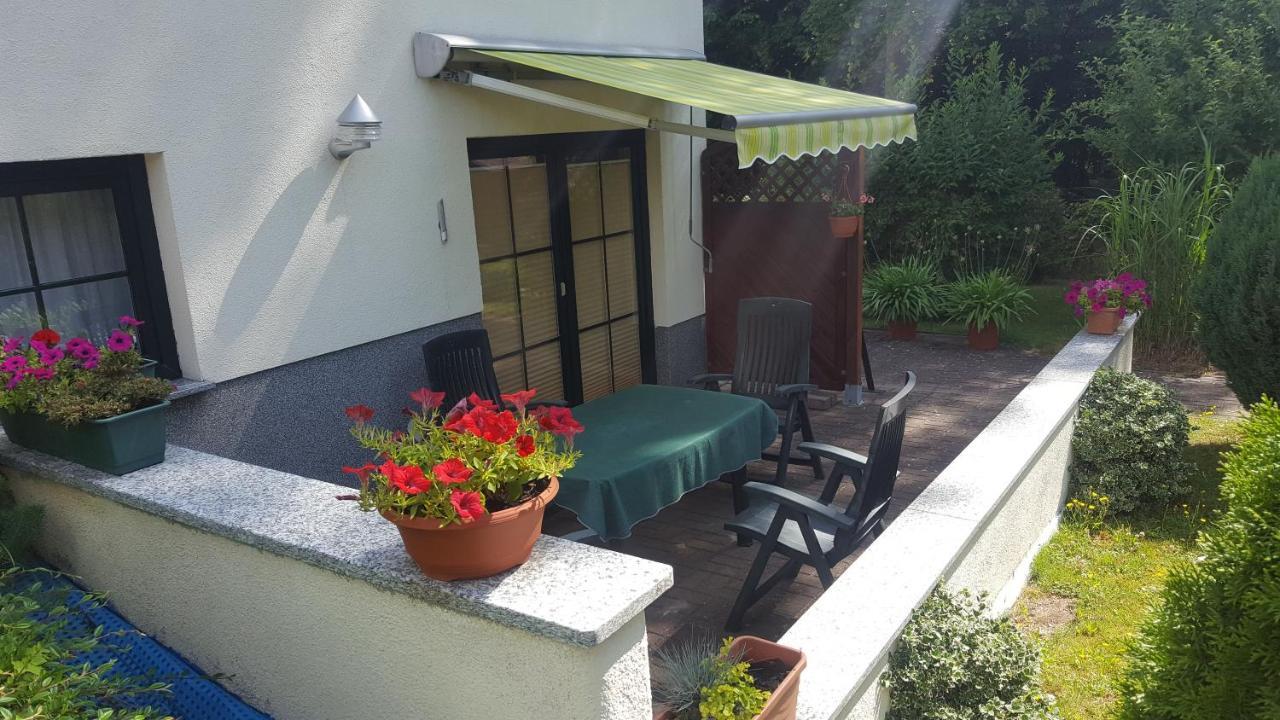 Ferienwohnung "Am Fechtertor- Eingang Zum Schlosspark" Putbus Exterior foto