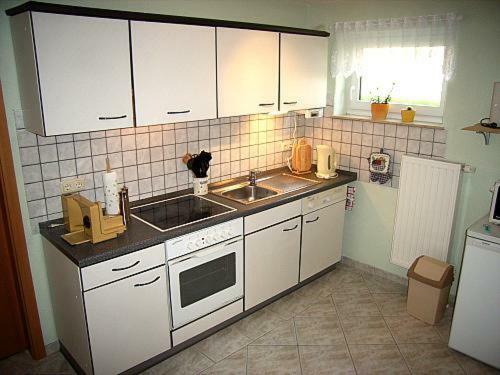 Ferienwohnung "Am Fechtertor- Eingang Zum Schlosspark" Putbus Exterior foto